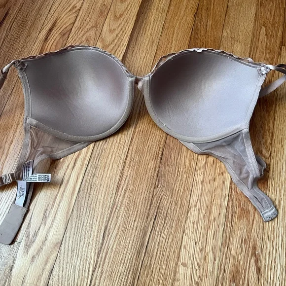 Victoria’s Secret Lace Push-Up Bra 34DD - Picture 3 of 7